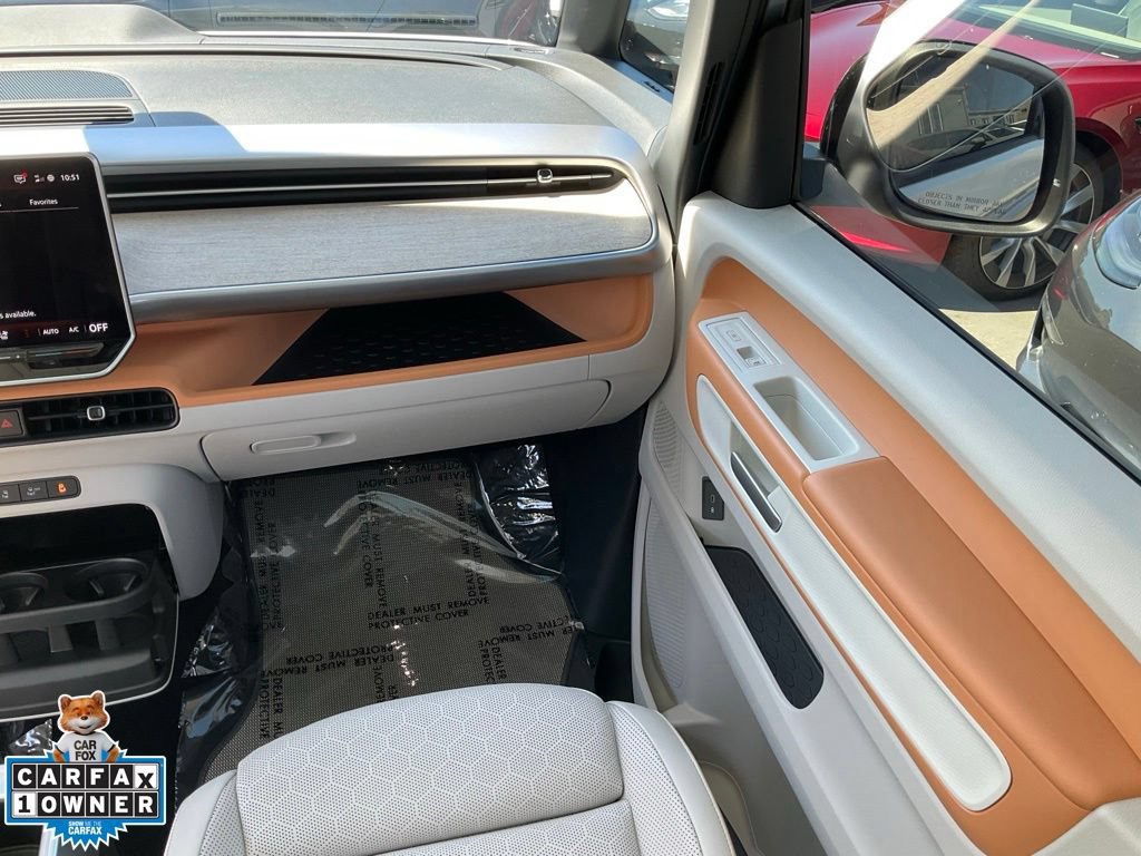 Used 2025 Volkswagen ID. Buzz 1st Edition AWD/4WD image 65