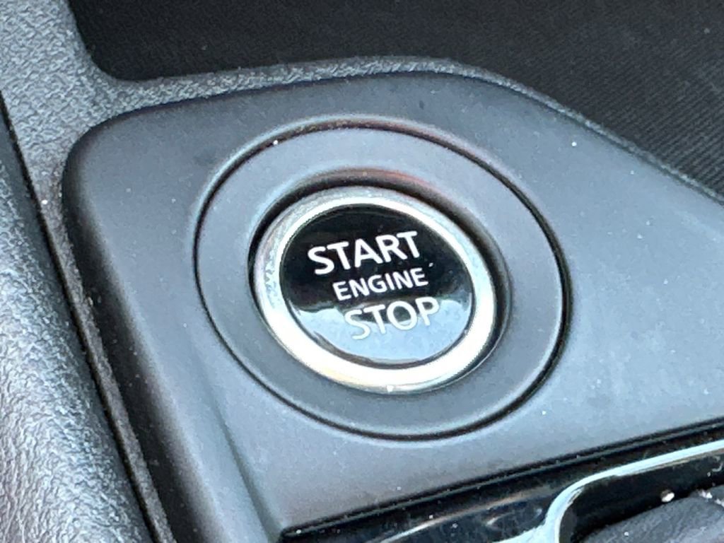 Used 2025 Nissan Sentra S image 32