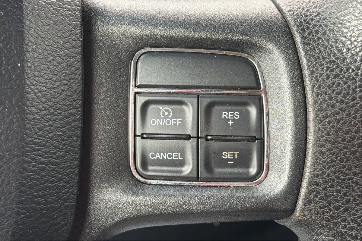 Used 2015 RAM 1500 Express image 29