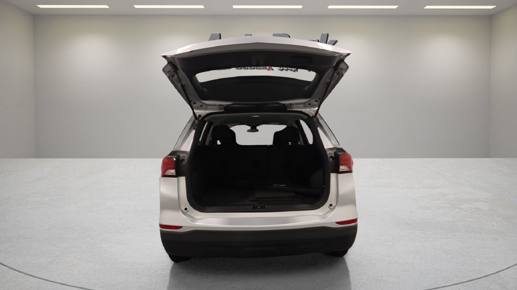 Used 2022 Chevrolet Equinox LS AWD/4WD image 17