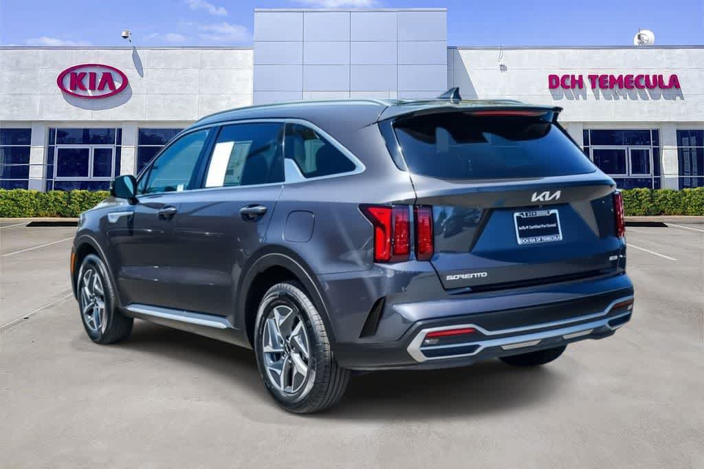 Certified 2023 Kia Sorento EX FWD image 6