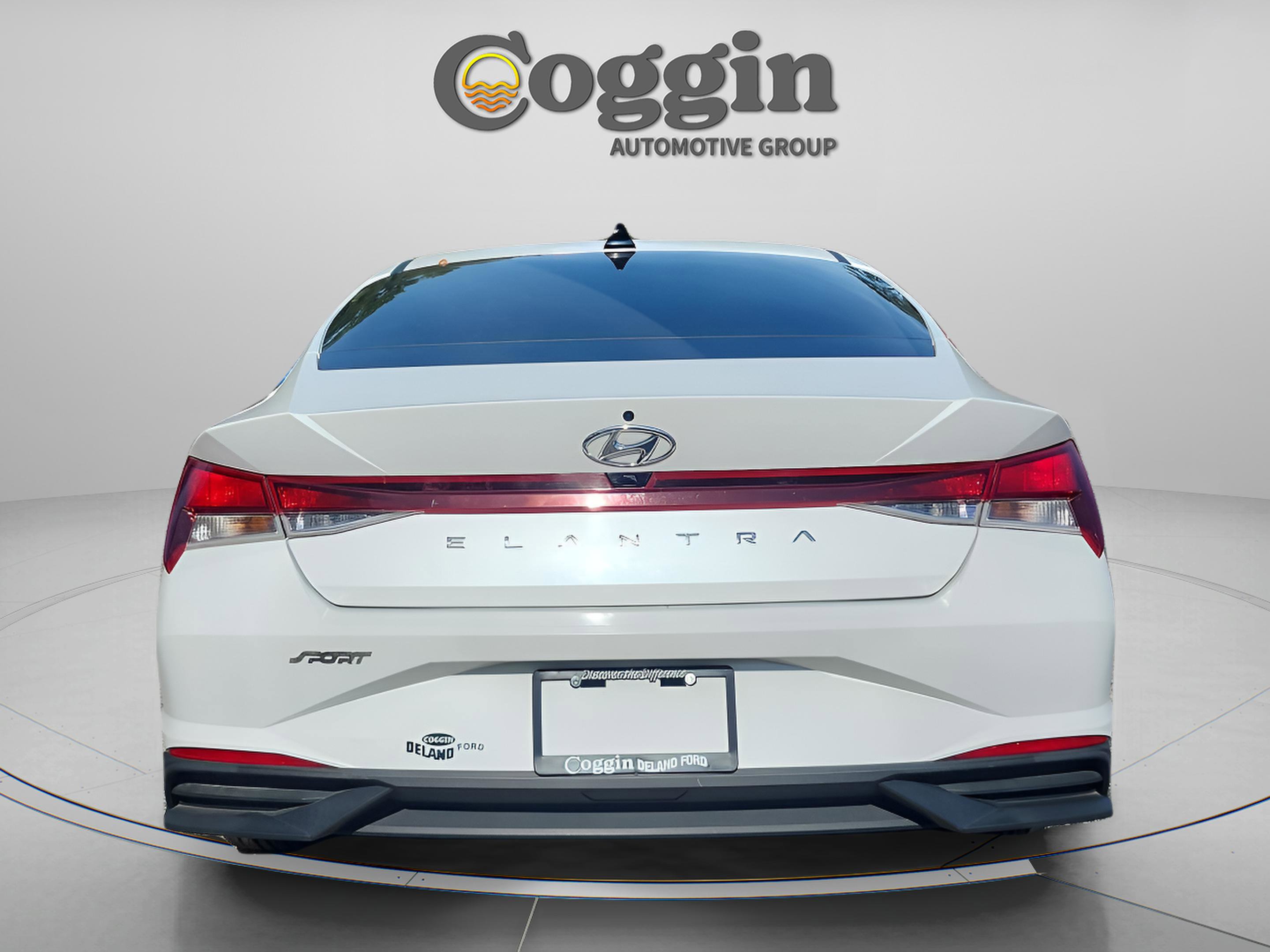 Used 2021 Hyundai Elantra SEL image 4