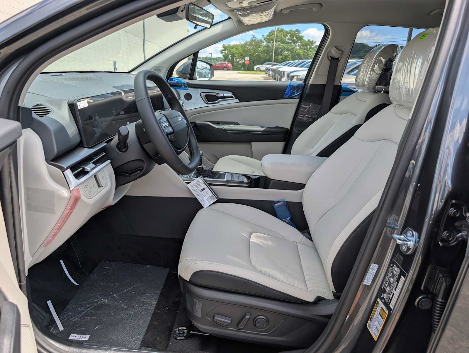 New 2026 Kia Sportage EX AWD/4WD image 4