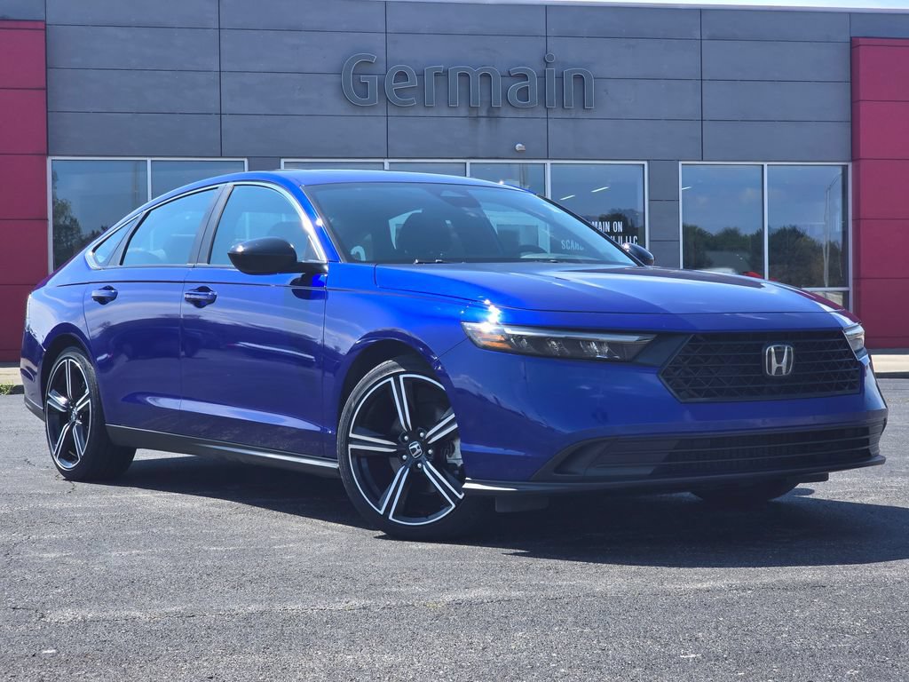 Used 2024 Honda Accord Sport image 2