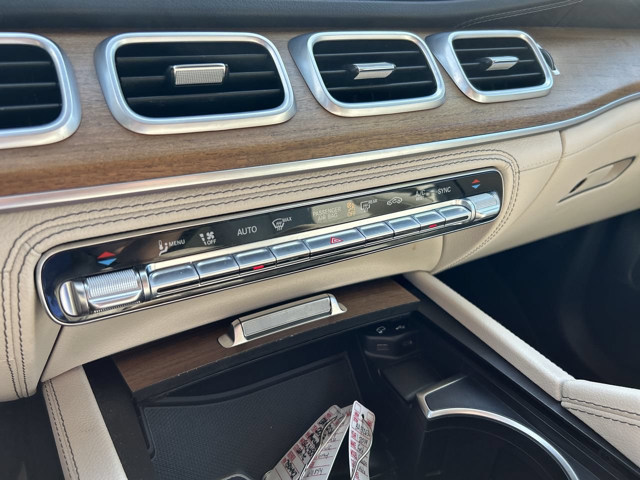Used 2022 Mercedes-Benz GLS 450 4MATIC image 28