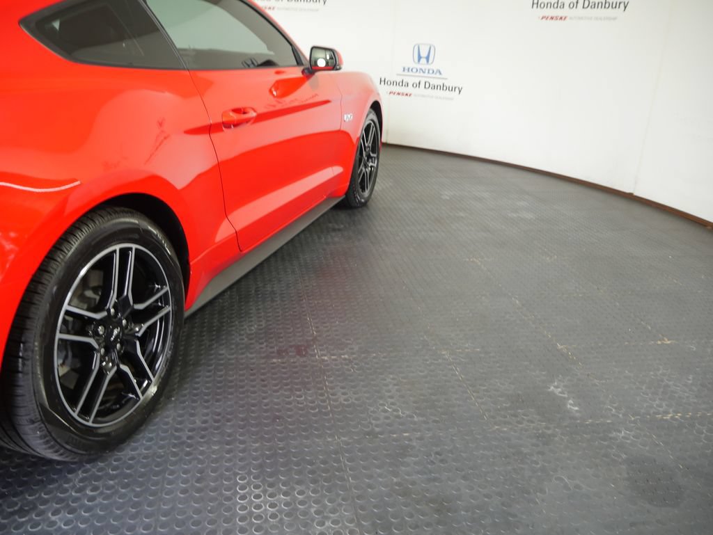 Used 2020 Ford Mustang GT Premium RWD image 4