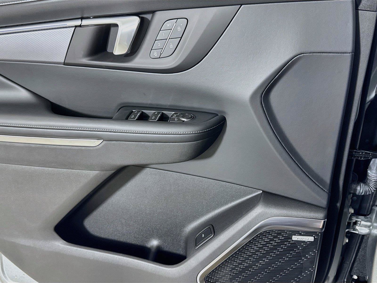 New 2027 Buick Enclave Sport Touring w/ Power Package FWD image 16