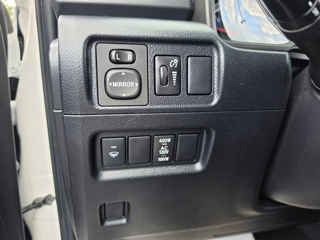 Used 2019 Toyota 4Runner SR5 Premium AWD/4WD image 21