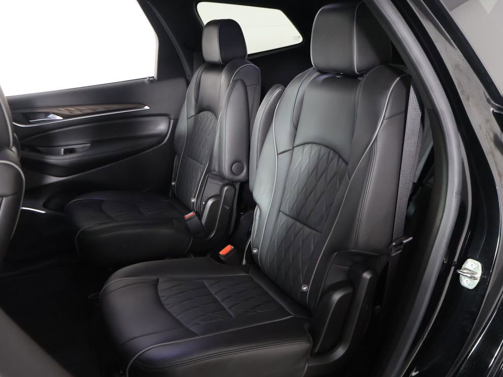 Used 2023 Buick Enclave Avenir w/ Trailering Package, 5000 lbs. AWD/4WD image 38
