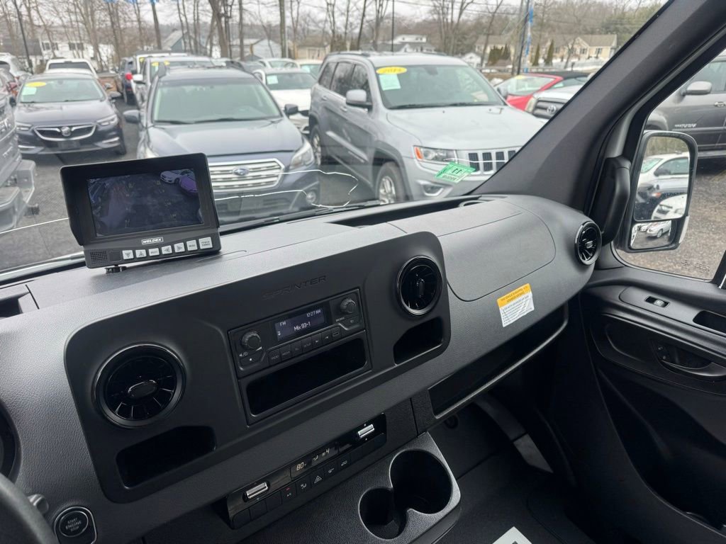 Used 2020 Mercedes-Benz Sprinter 2500 image 30