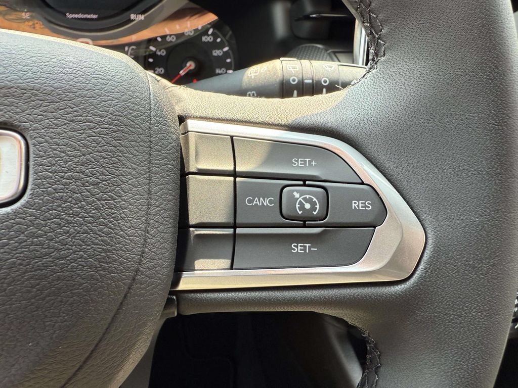 New 2026 Jeep Compass Latitude AWD/4WD image 22