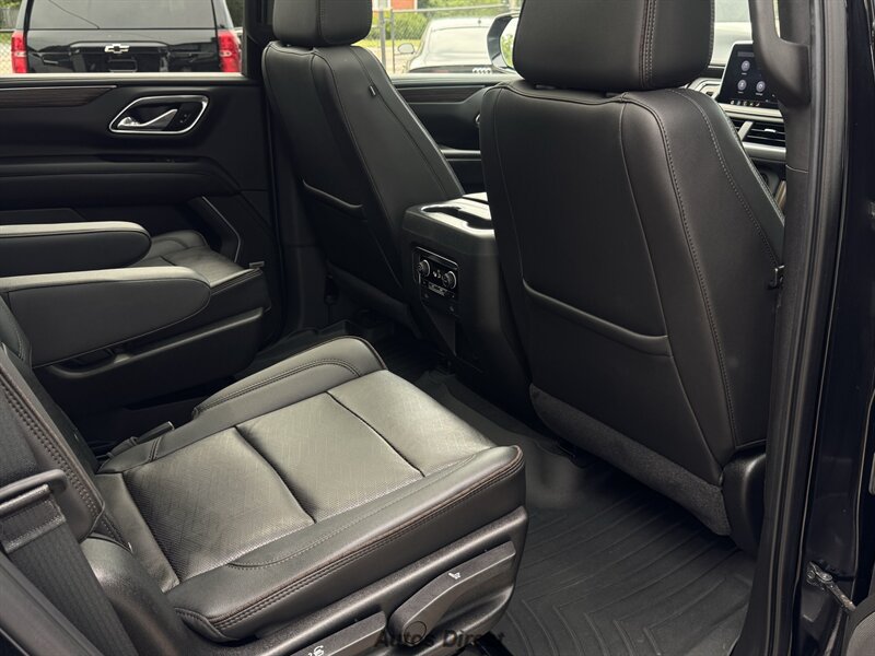 Used 2021 Chevrolet Tahoe High Country w/ Premium Package AWD/4WD image 29