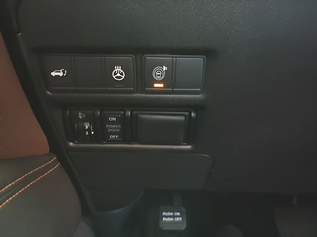 Used 2018 Nissan Armada Platinum w/ Captain Seat Package image 34