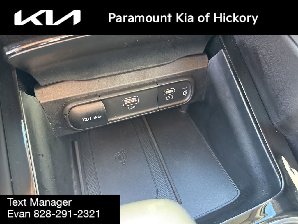 Used 2025 Kia Telluride S image 29