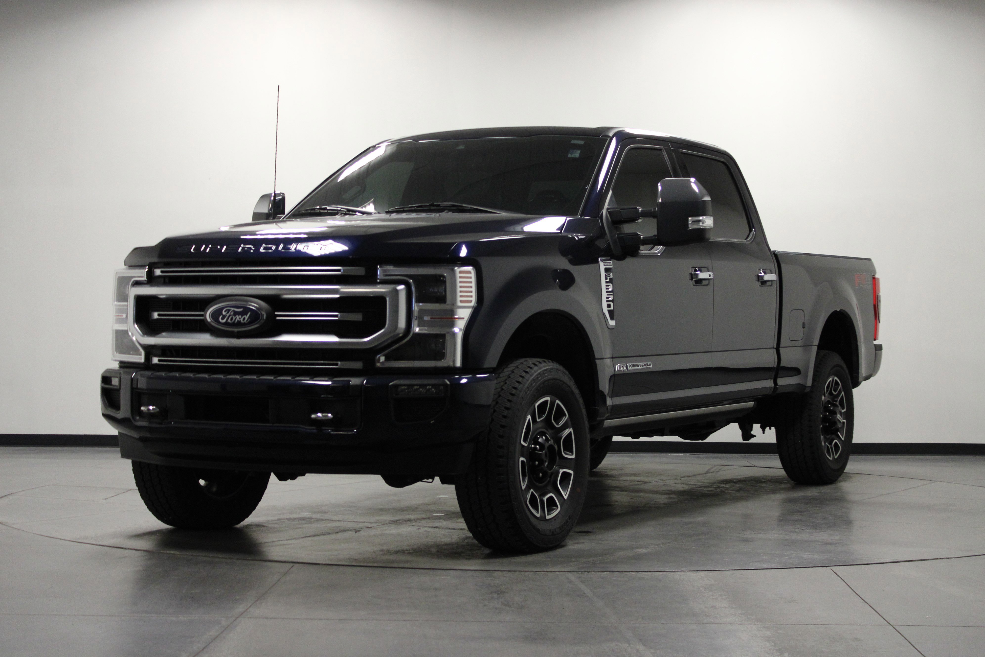 Used 2022 Ford F350 Platinum image 8