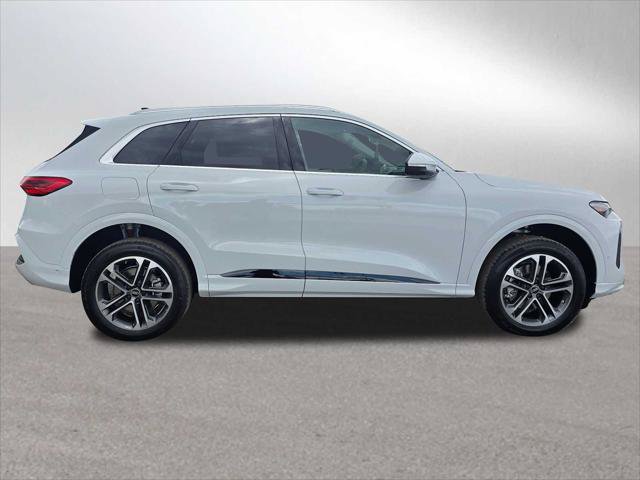New 2026 Audi Q5 Premium Plus AWD/4WD image 2