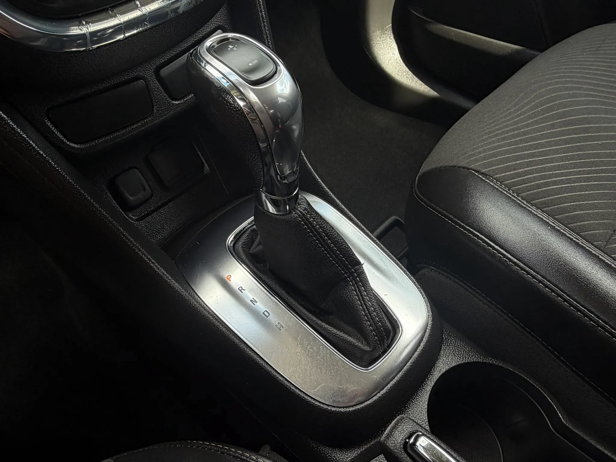 Used 2014 Buick Encore FWD image 21