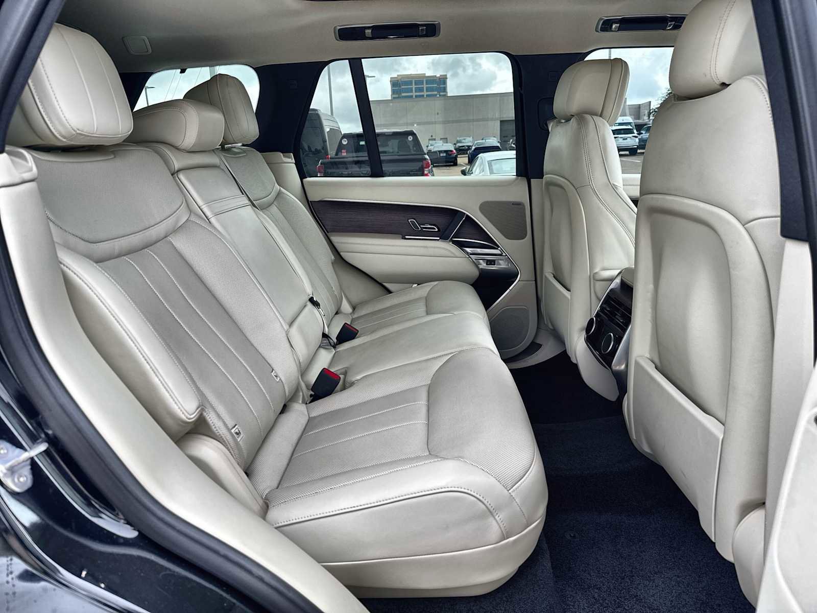 Used 2023 Land Rover Range Rover SE AWD/4WD image 19