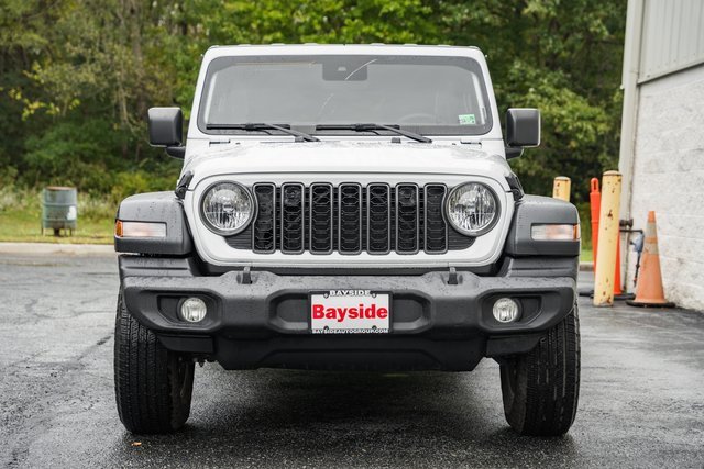 Used 2024 Jeep Wrangler Sport S image 4