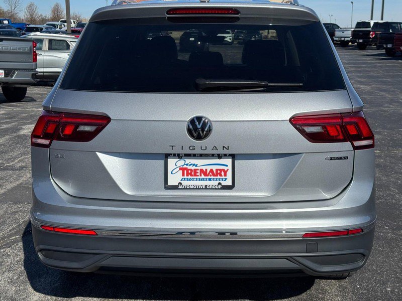 Used 2024 Volkswagen Tiguan SE image 5