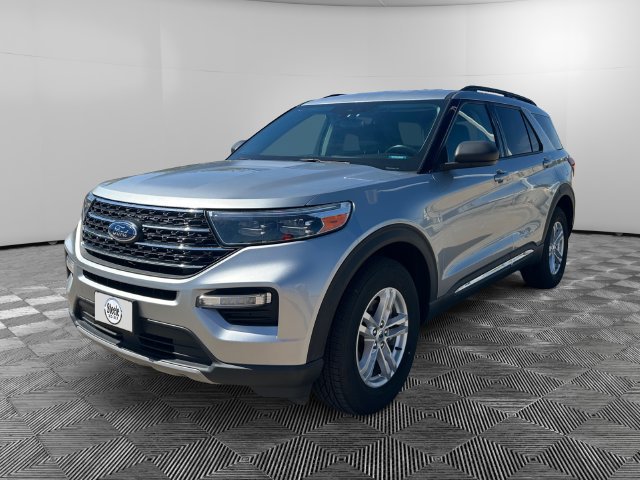 Used 2023 Ford Explorer XLT w/ Equipment Group 202A AWD/4WD image 1