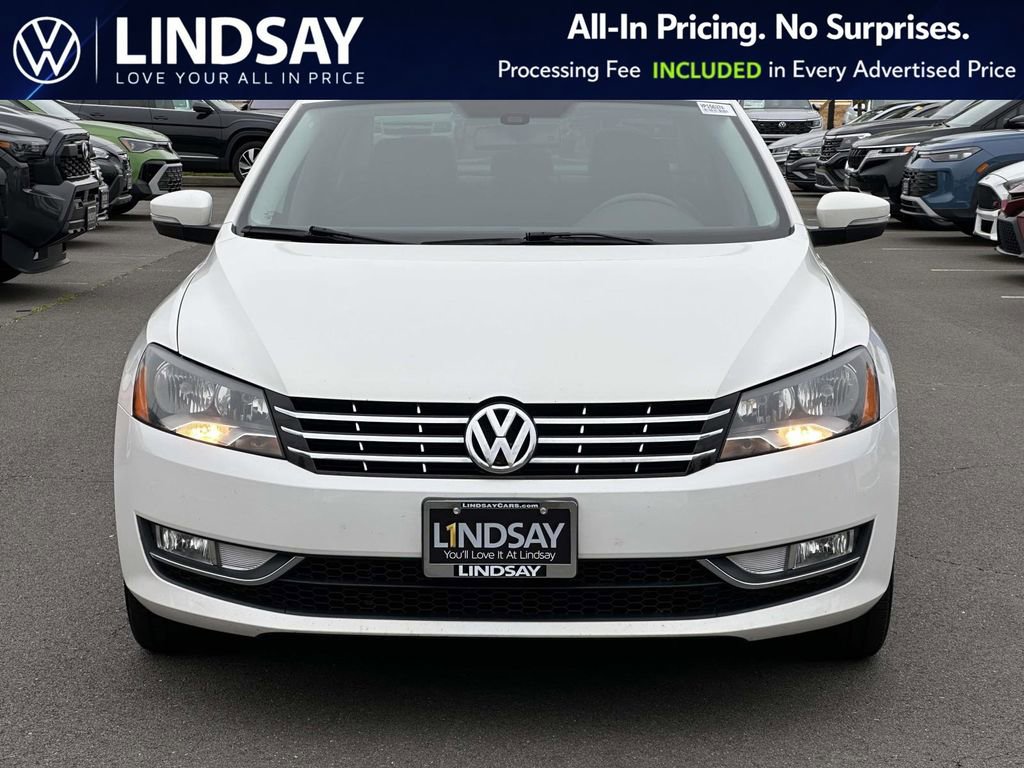 Used 2015 Volkswagen Passat TDI SEL Premium FWD image 3