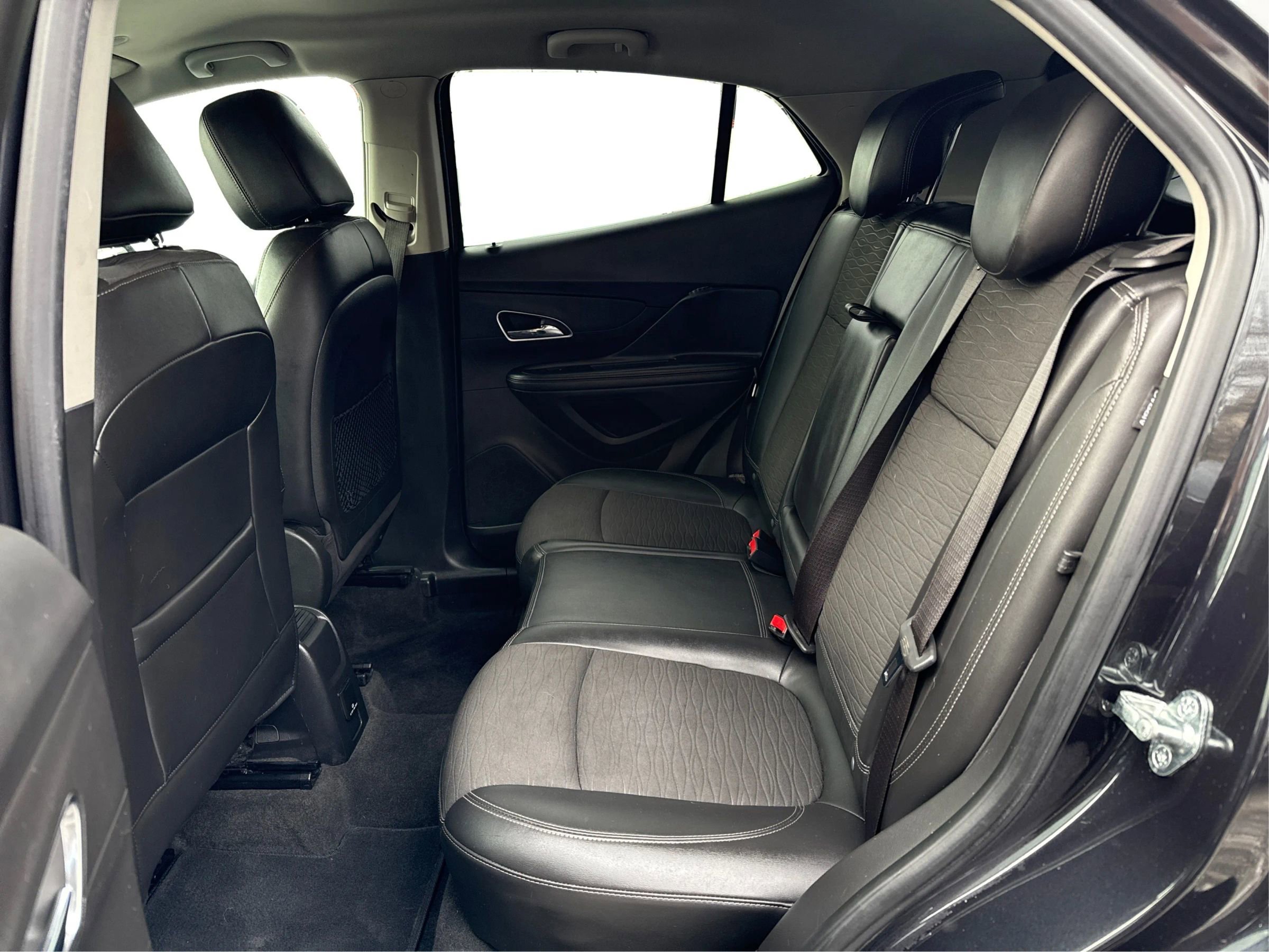 Used 2015 Buick Encore Convenience image 10