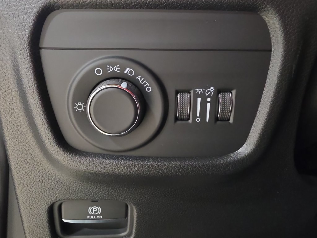New 2027 Jeep Grand Cherokee Laredo X AWD/4WD image 20