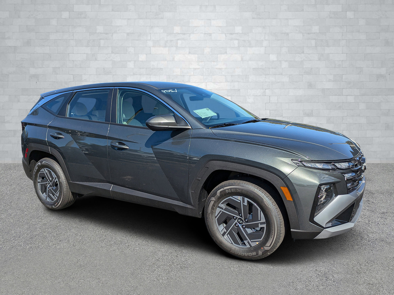 New 2026 Hyundai Tucson Blue SE image 1