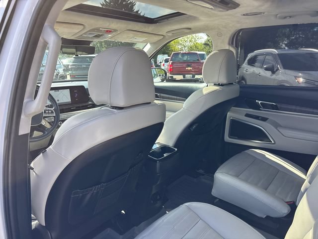 Used 2024 Kia Telluride SX Prestige AWD/4WD image 12