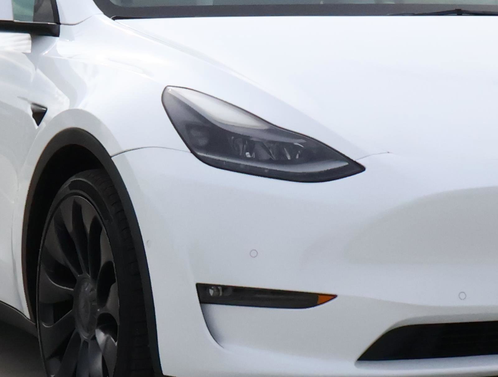 Used 2022 Tesla Model Y Performance image 7