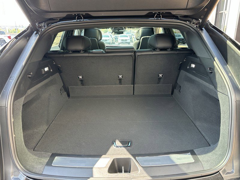 New 2026 Cadillac Lyriq Luxury image 3