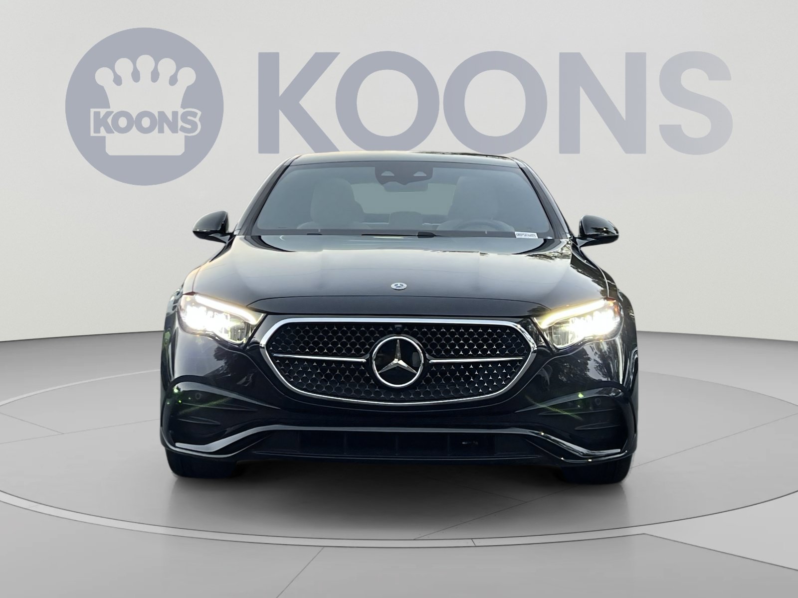 Certified 2025 Mercedes-Benz E 350 4MATIC Sedan w/ Driver Assistance Package image 4