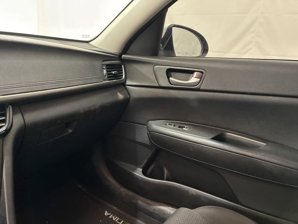 Used 2016 Kia Optima LX FWD image 23