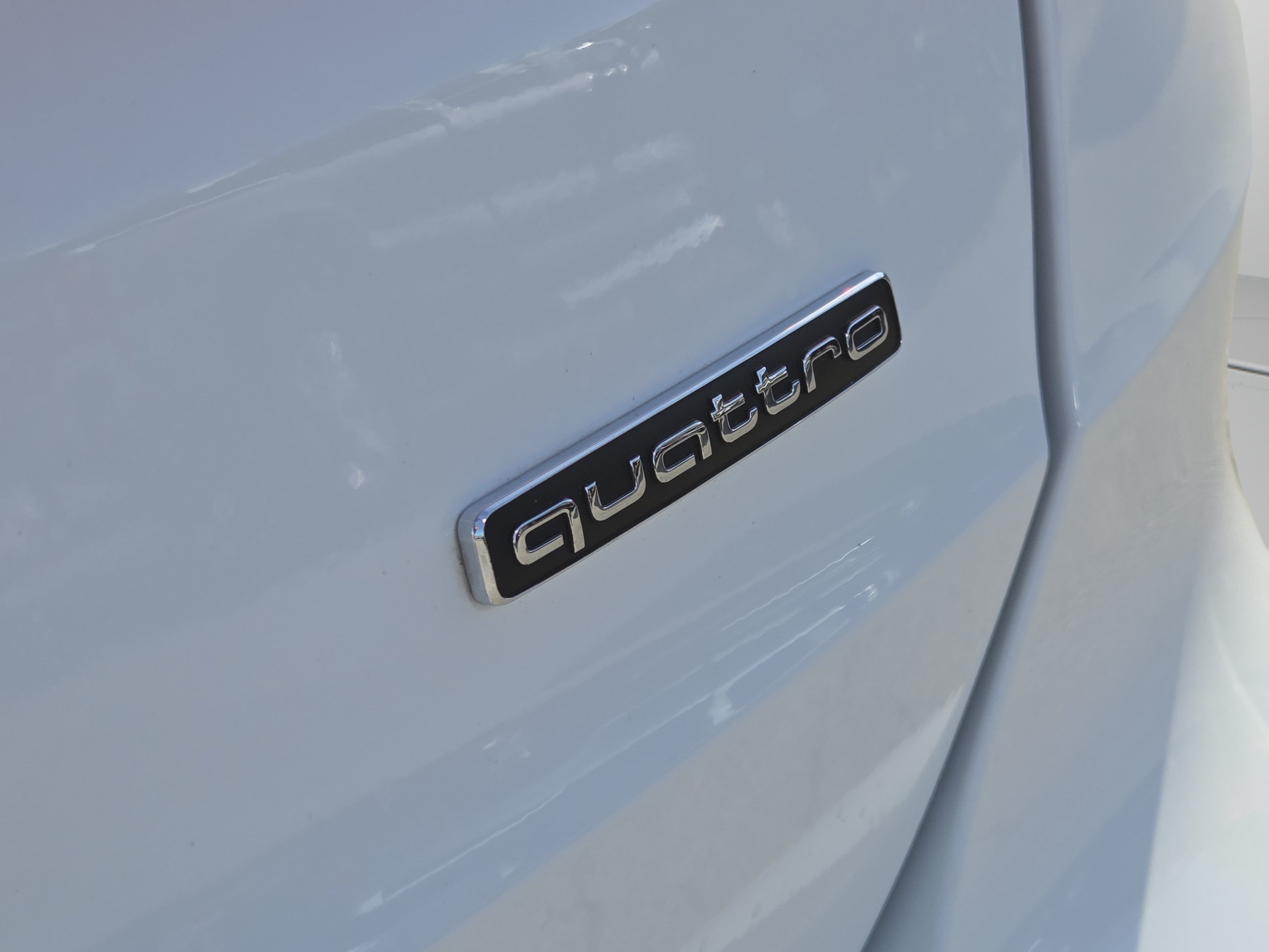 Used 2019 Audi Q3 2.0T Premium AWD/4WD image 23