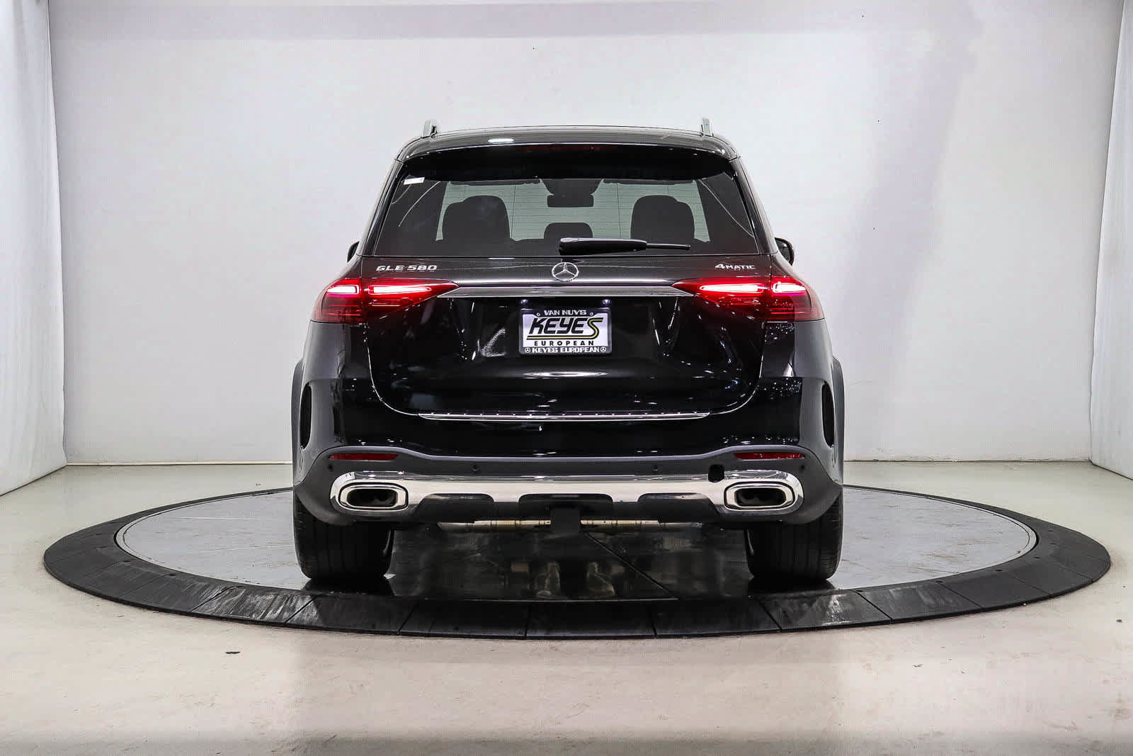 Certified 2026 Mercedes-Benz GLE 580 4MATIC image 3