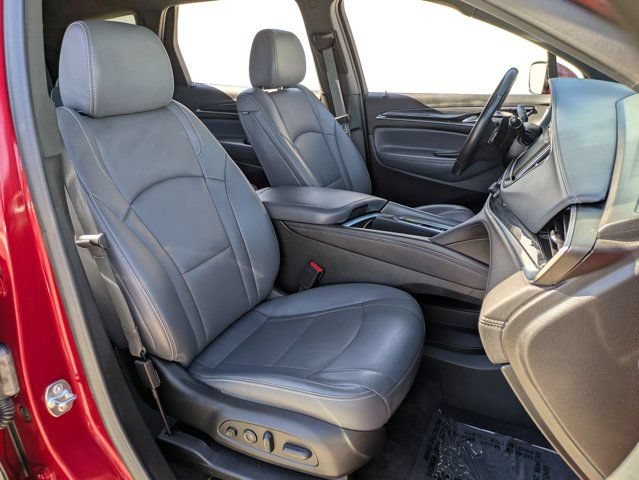 Used 2024 Buick Enclave Premium AWD/4WD image 28