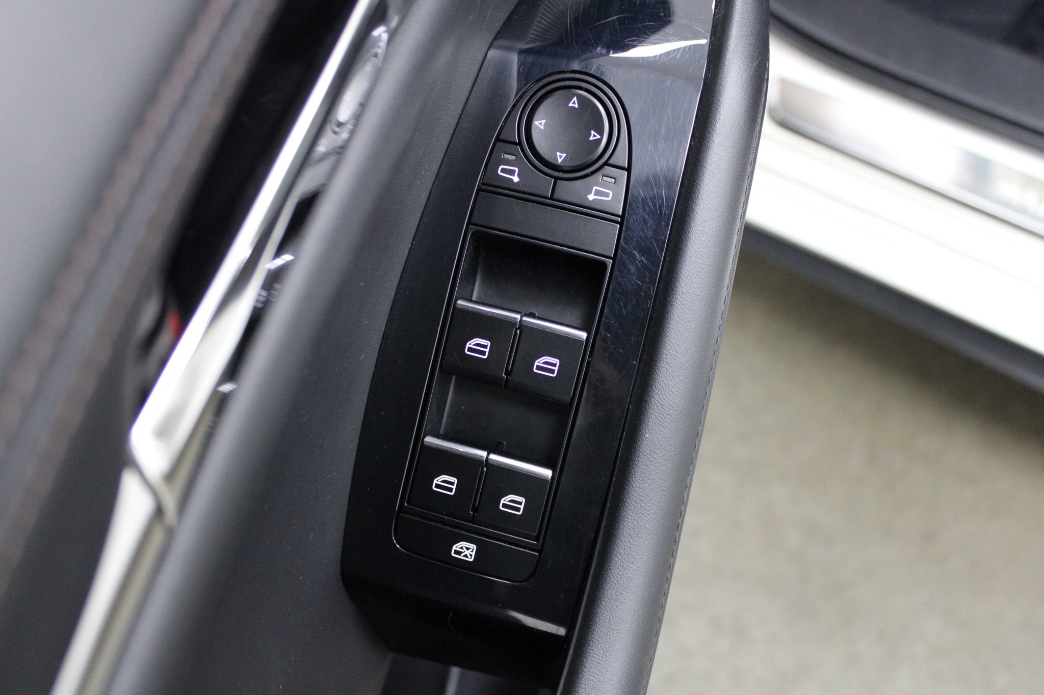 Used 2019 MAZDA MAZDA3 Sedan w/ Premium Package image 41