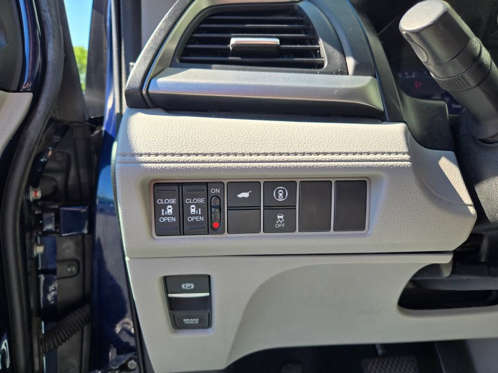 Used 2021 Honda Odyssey EX-L image 16