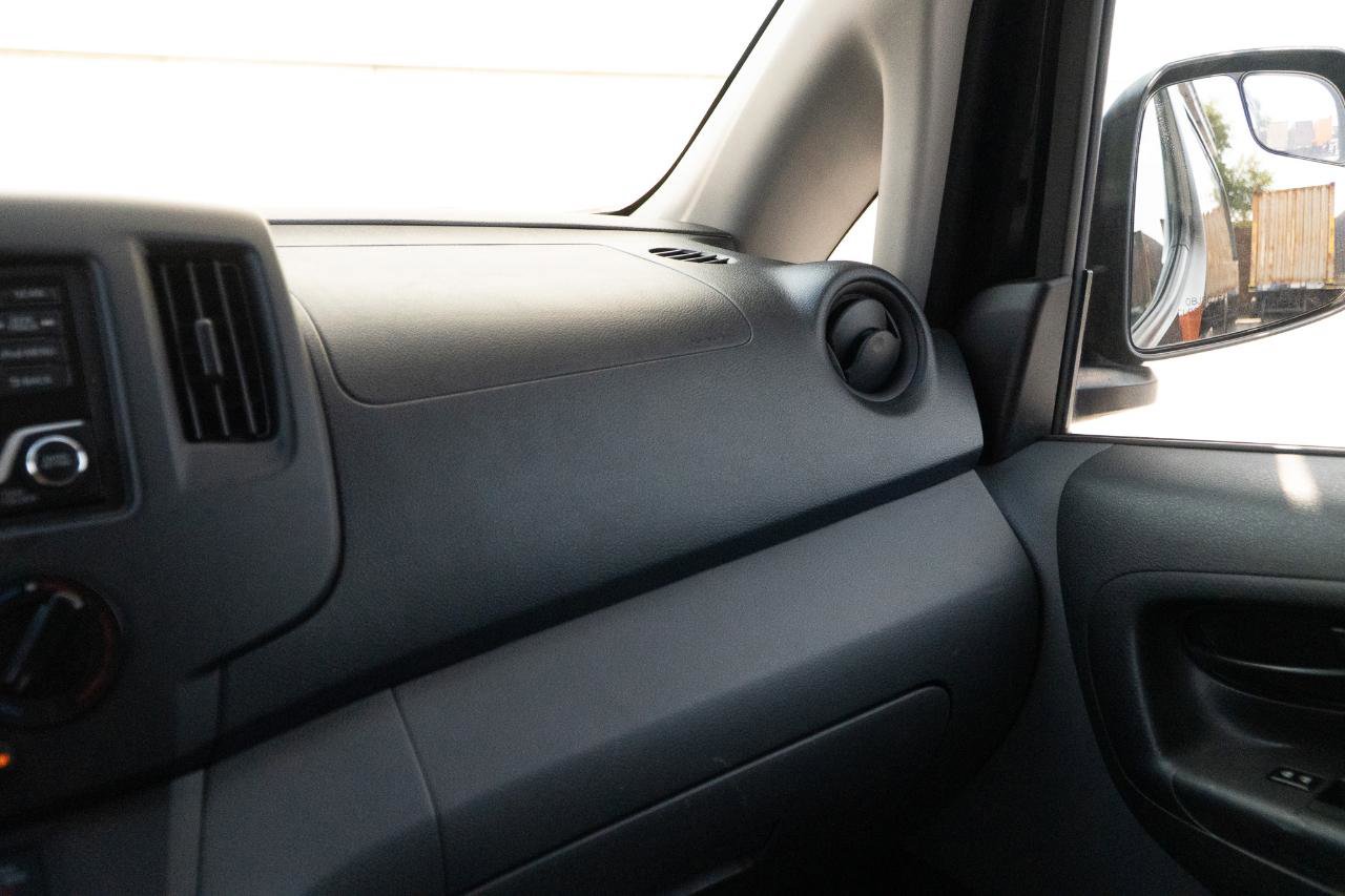 Used 2019 Nissan NV200 S w/ Cruise Control Package image 26