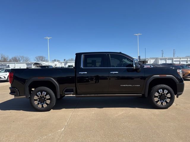 Used 2023 GMC Sierra 2500 Denali w/ Denali Black Diamond Edition image 2