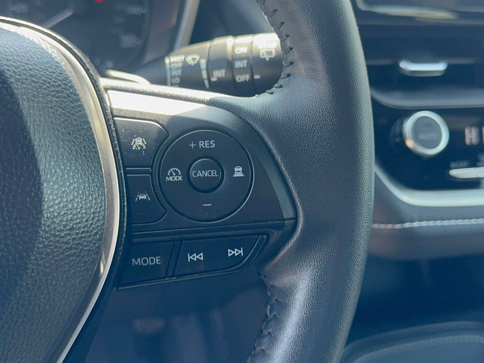 Certified 2023 Toyota Corolla SE image 16