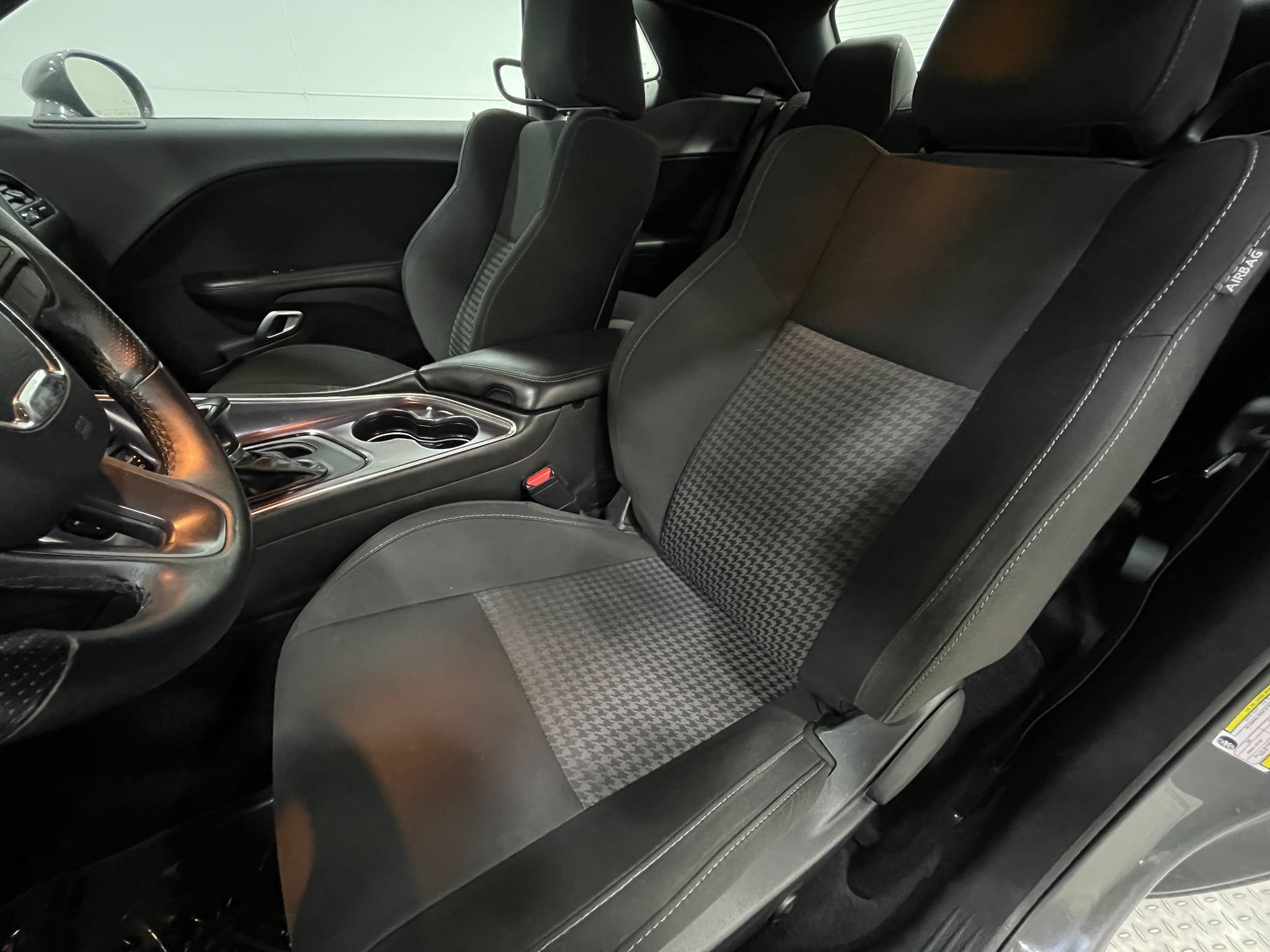 Used 2018 Dodge Challenger R/T RWD image 12