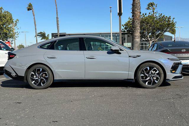 New 2025 Hyundai Sonata SEL AWD/4WD image 3