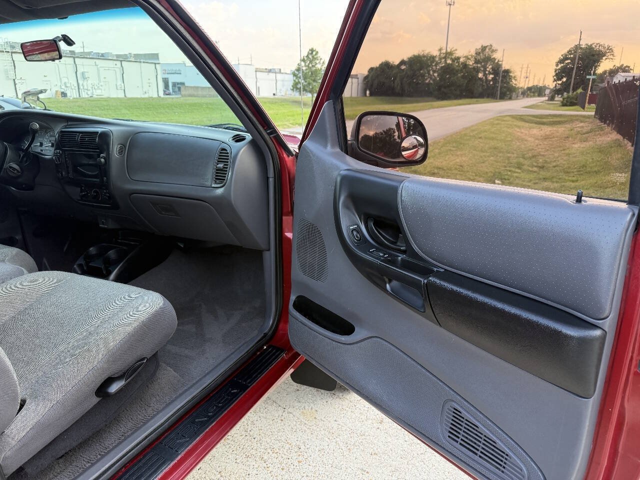 Used 2002 Ford Ranger FX4 AWD/4WD image 15