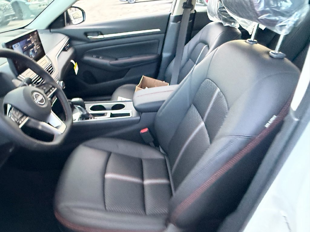 New 2026 Nissan Altima 2.5 SR FWD image 9