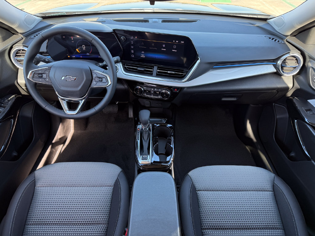 New 2026 Chevrolet Trax LT w/ Driver Confidence Package FWD image 11