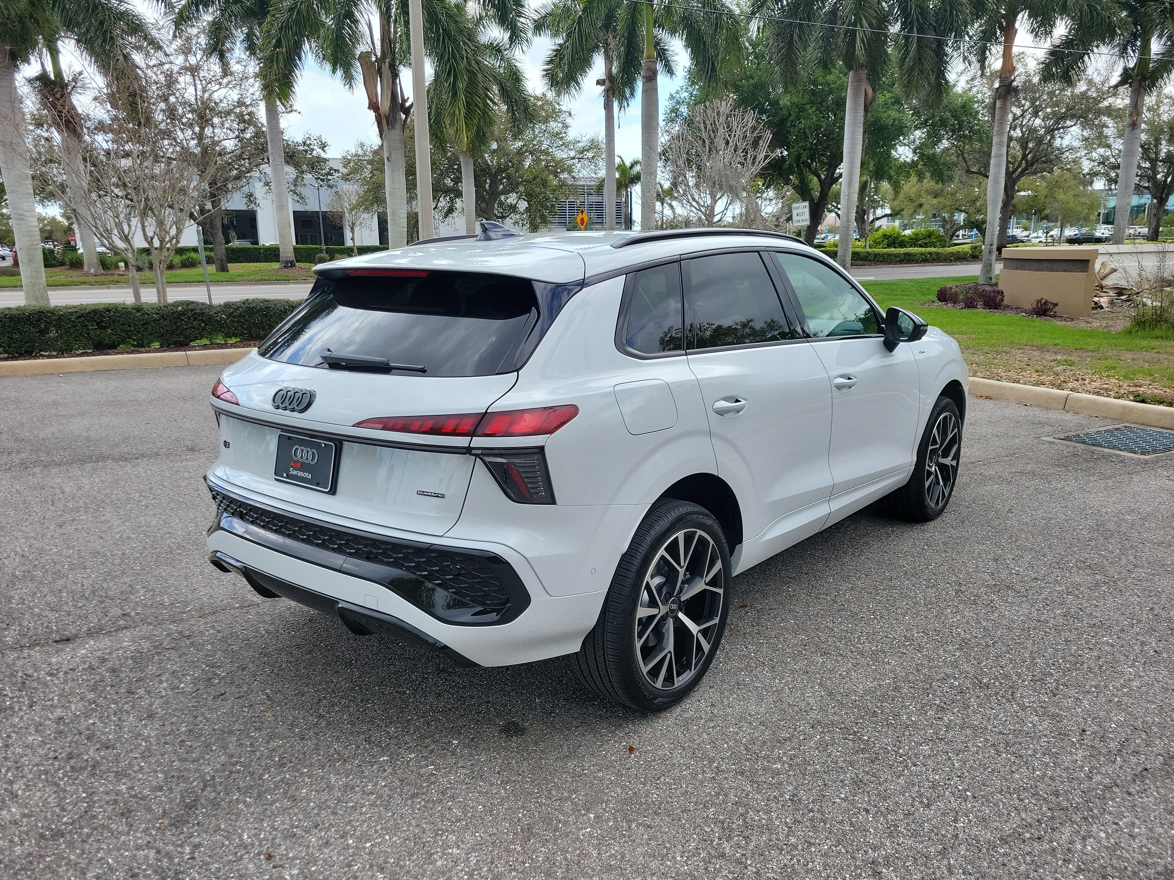 New 2026 Audi Q3 quattro 2.0T image 4