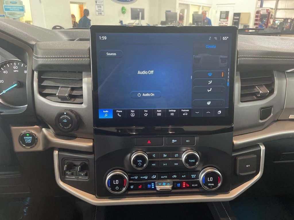 Used 2022 Ford Expedition XLT image 23