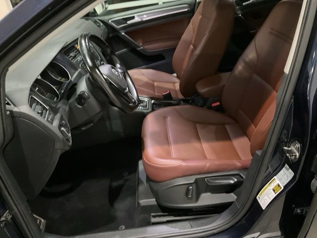 Used 2017 Volkswagen Golf Alltrack SE image 3